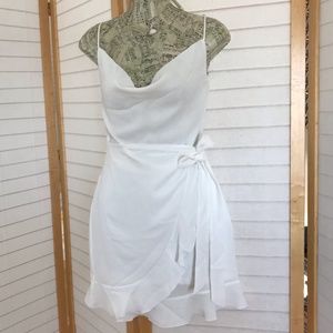 Sz Small Lucy in the Sky white wrap ruffle dress